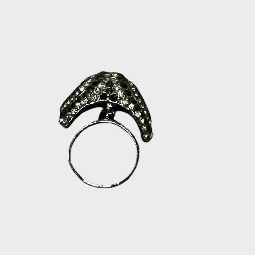 Vintage Adjustable Silver Black ring Rhinestone Raised